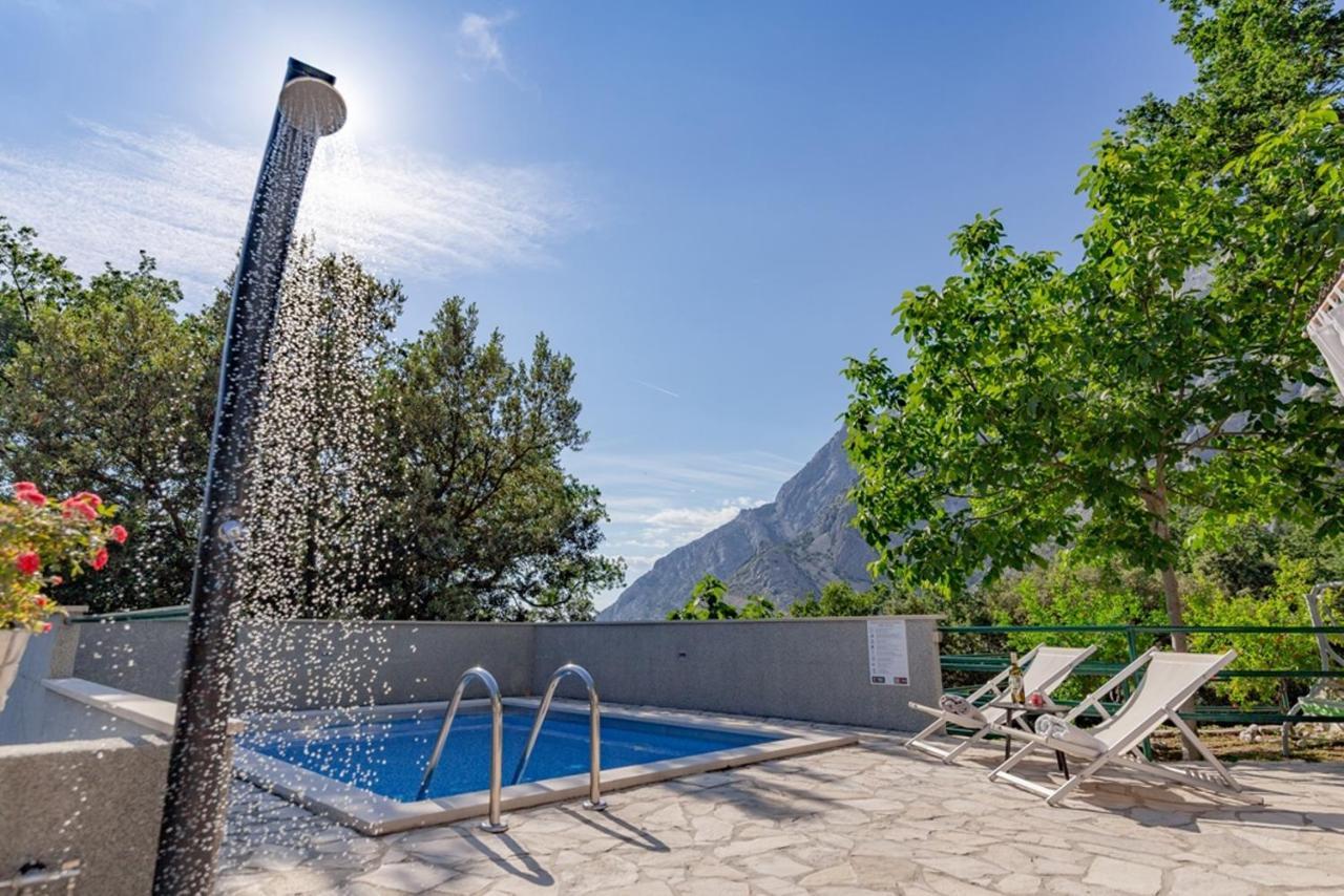 Villa Stone House Nikolina With Heated Pool Bast Exterior foto